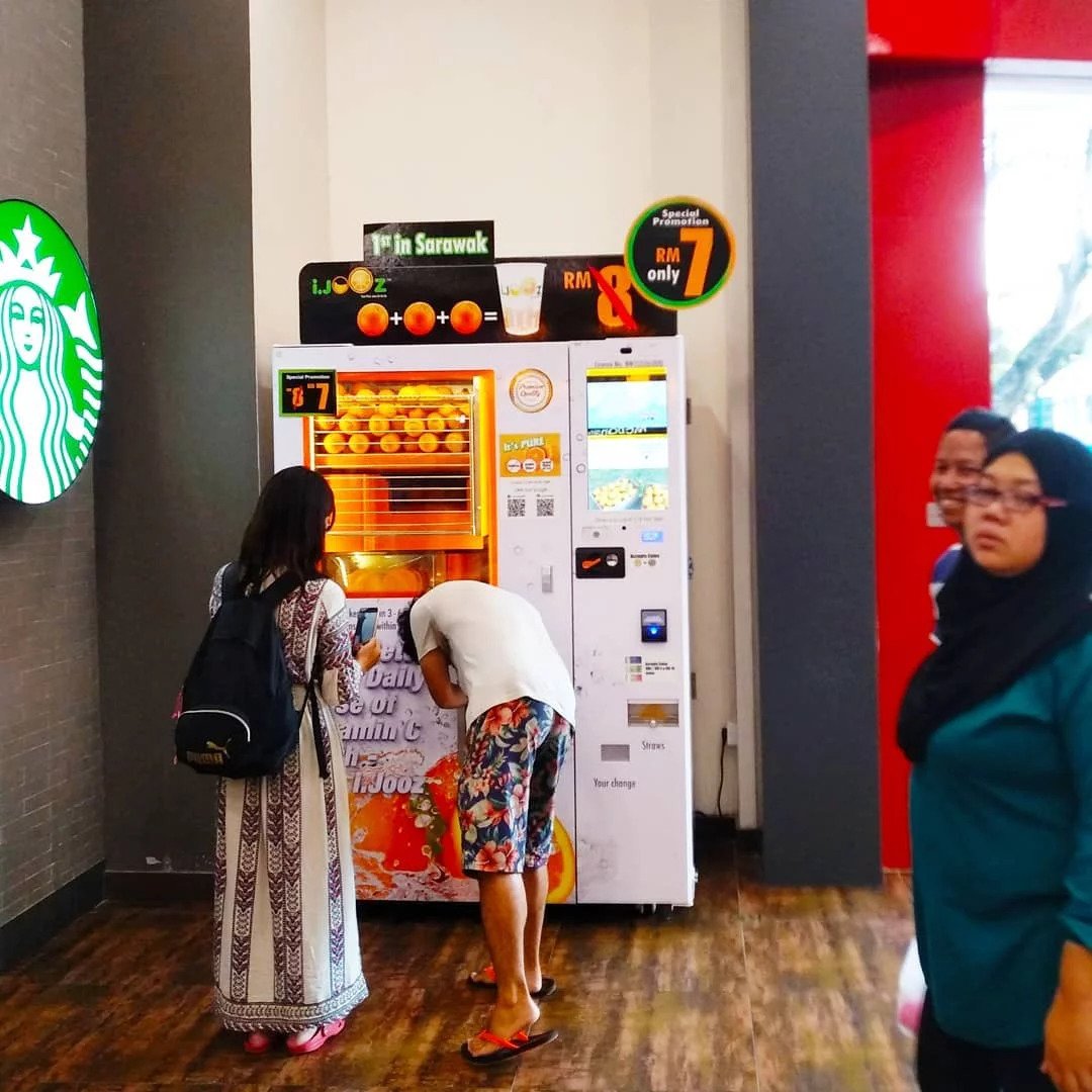 iJooz offers WeChat Pay option in vending machines islandwide through FOMO Pay